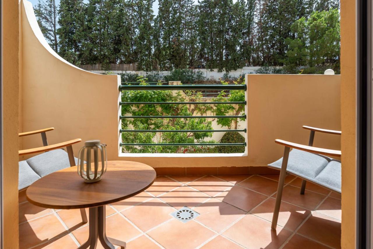 Apartment Senorio De Aloha In Puerto Banus Marbella